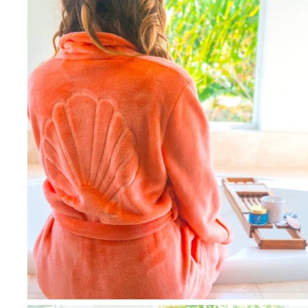 Salt Sisters Plush Shell Robe.
